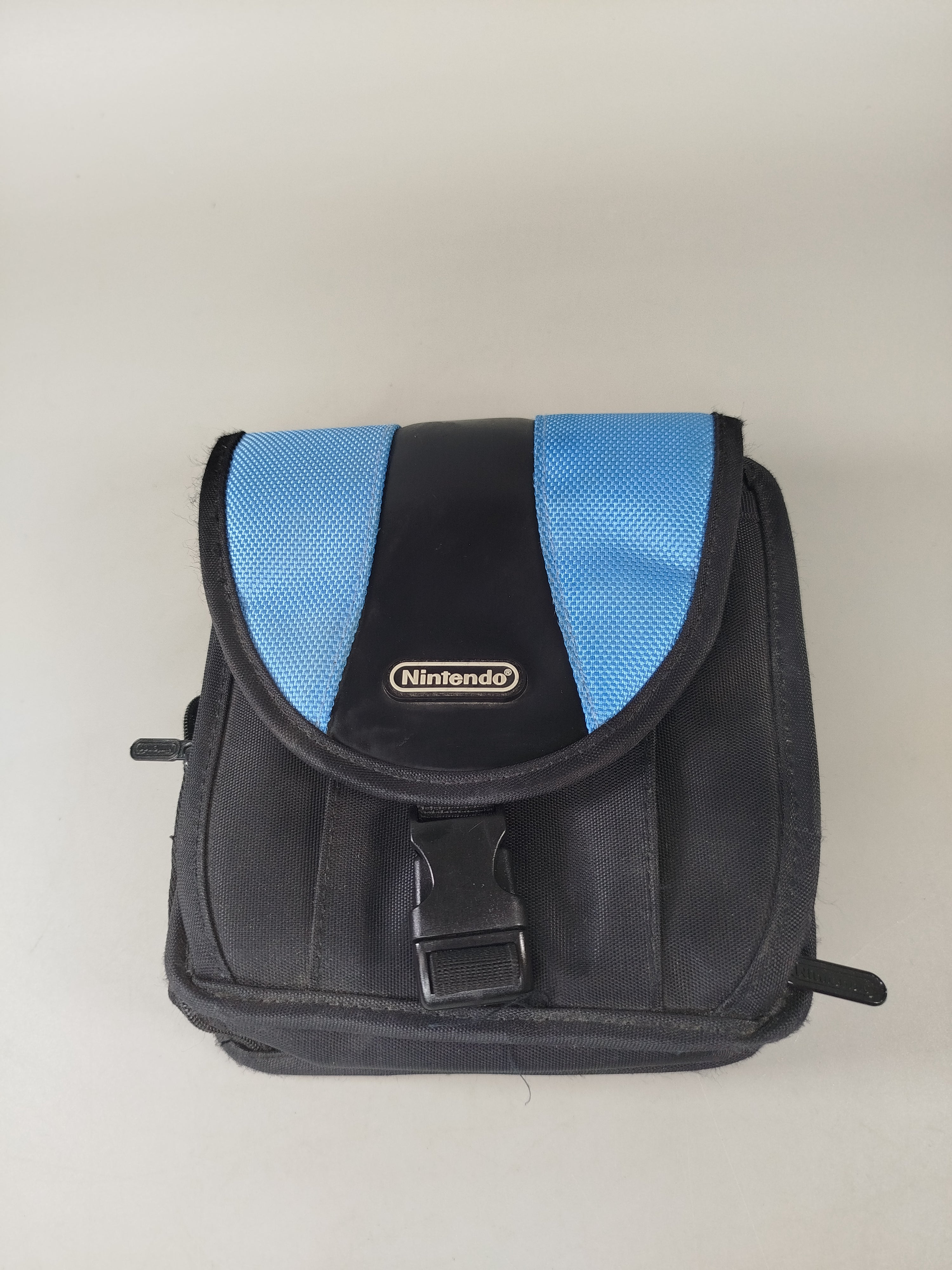 Nintendo Tragetasche für Handheld-Konsolen Game Boy und DS Zubehör, neuwertig